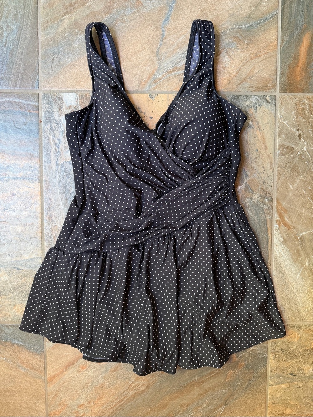 Miraclesuit Pinpoint Aurora Swim Dress One Piece Tummy Control Black Size 12